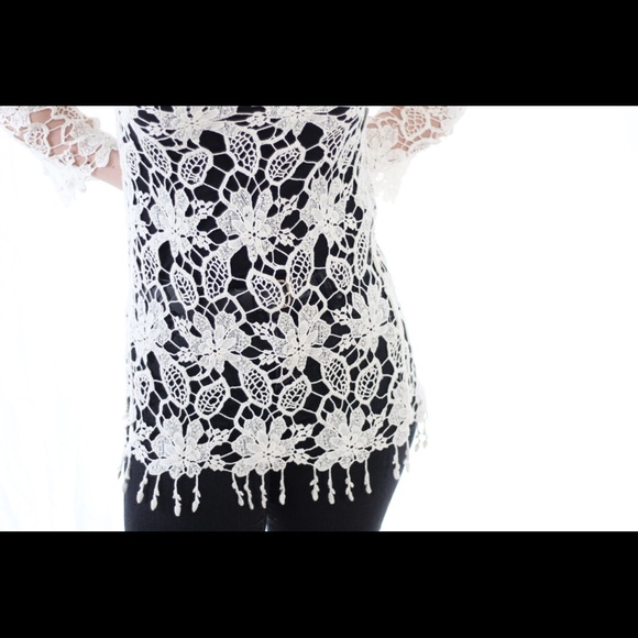 Embroidery tunic - Picture 2 of 4